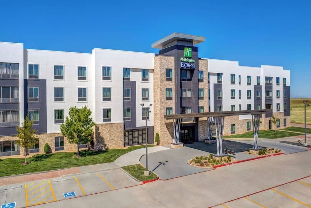 HOLIDAY INN EXPRESS & SUITES A HOLIDAY INN EXPRESS & SUITES A