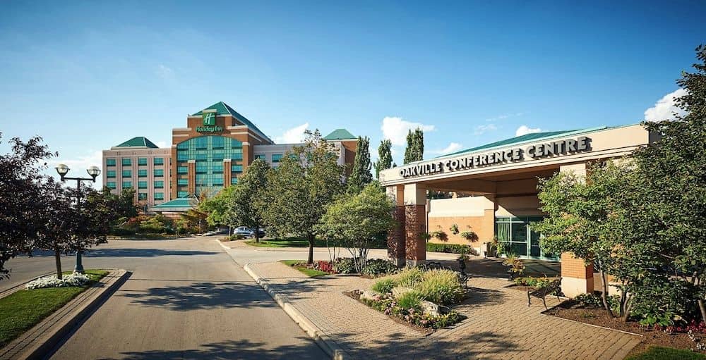 HOLIDAY INN HOTEL & SUITES OAK