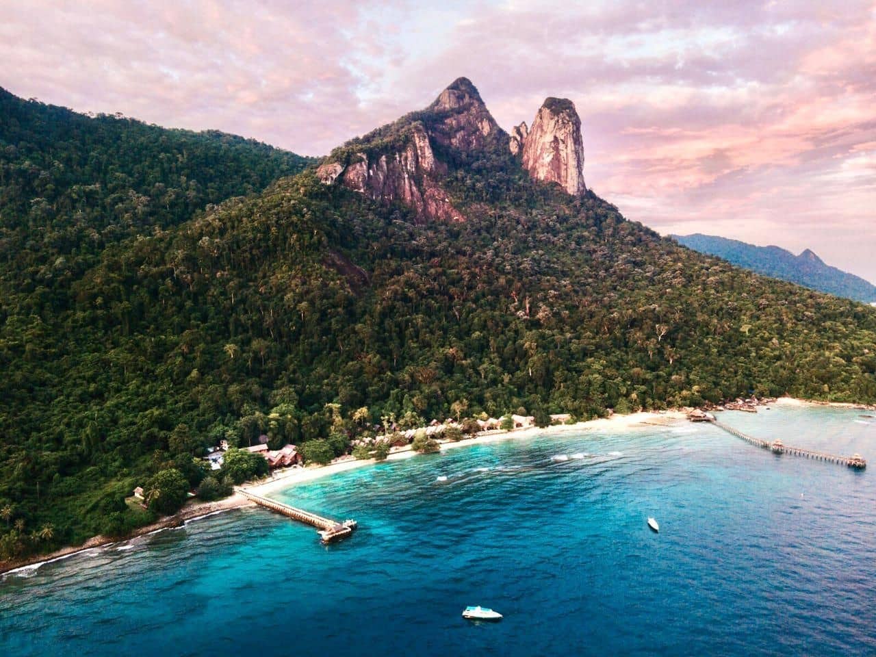 Tunamaya Beach & Spa Resort Tioman Island