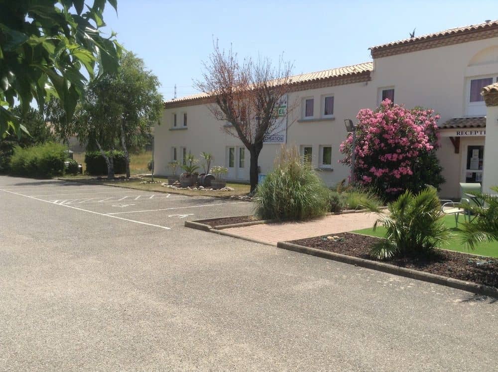 Brit Hotel Bosquet