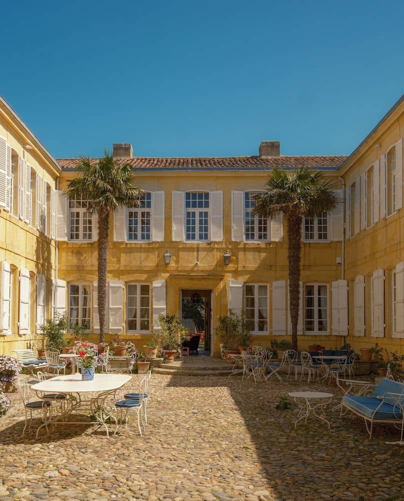 La Baronnie Hotel Spa - Domaine du Bien-Etre La Baronnie Hotel Spa - Domaine du Bien-Etre
