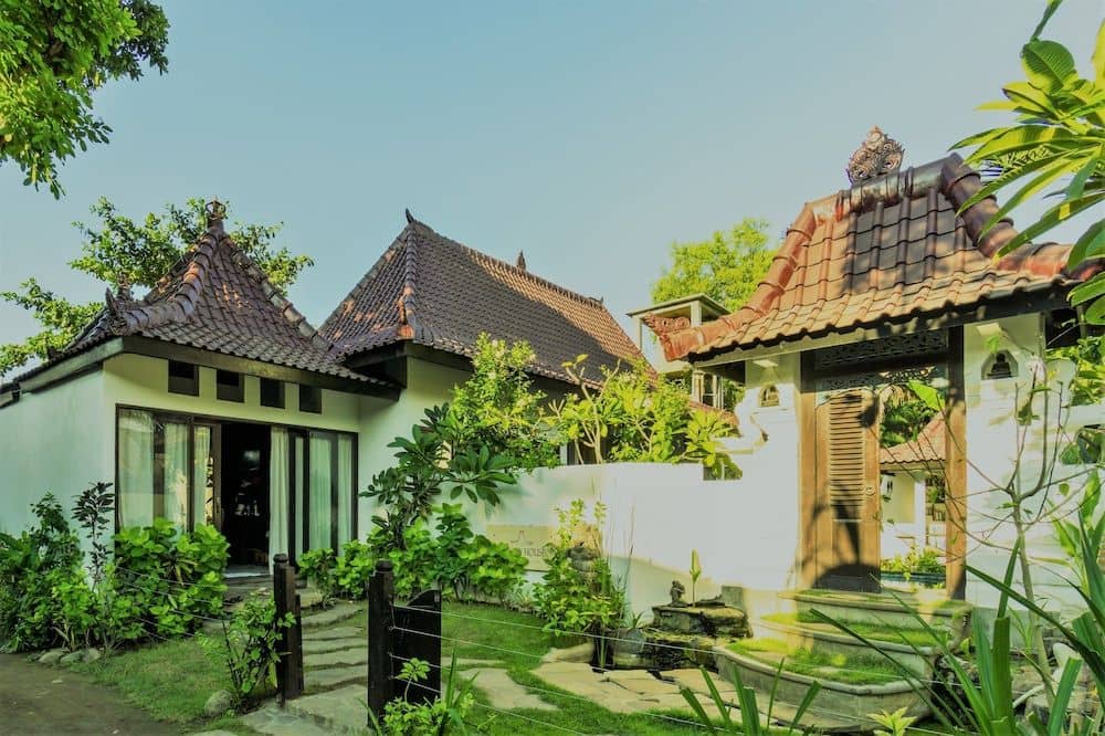 Ambary House
