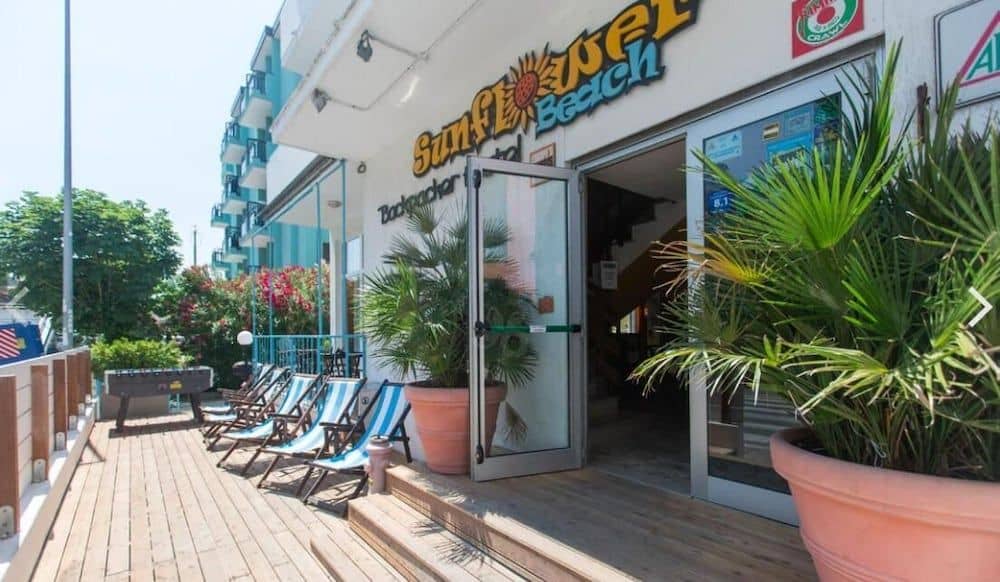 Sunflower Beach - Hostel