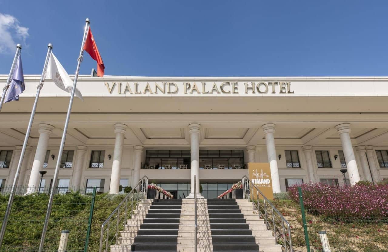 Vialand Palace Amusement Park Hotel Vialand Palace Amusement Park Hotel