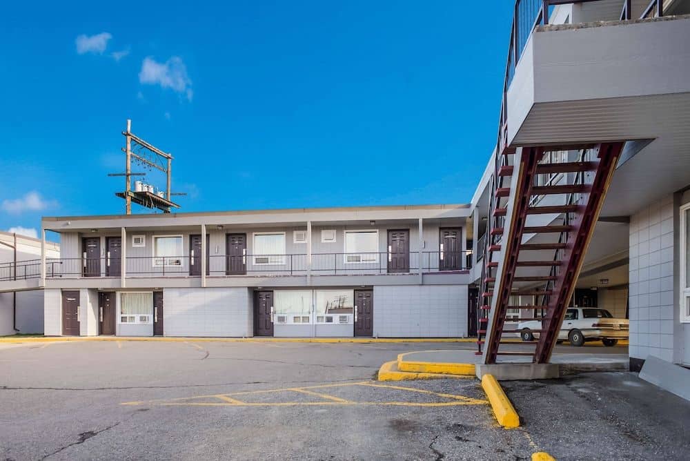 Four Seasons Motor Inn
