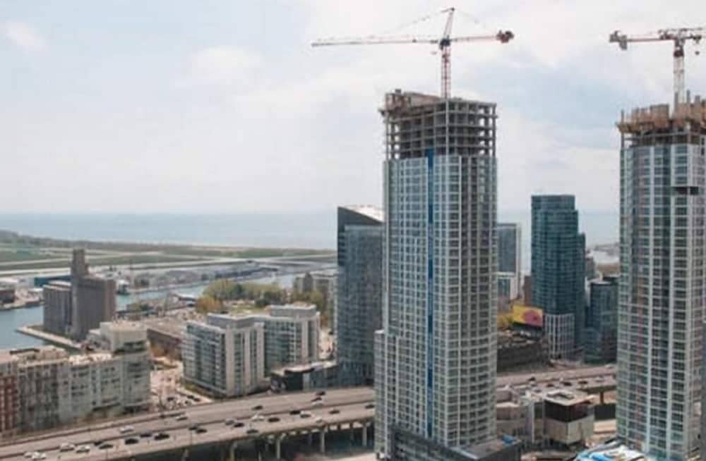NGE Stays - Downtown Suite Lake View NGE Stays - Downtown Suite Lake View