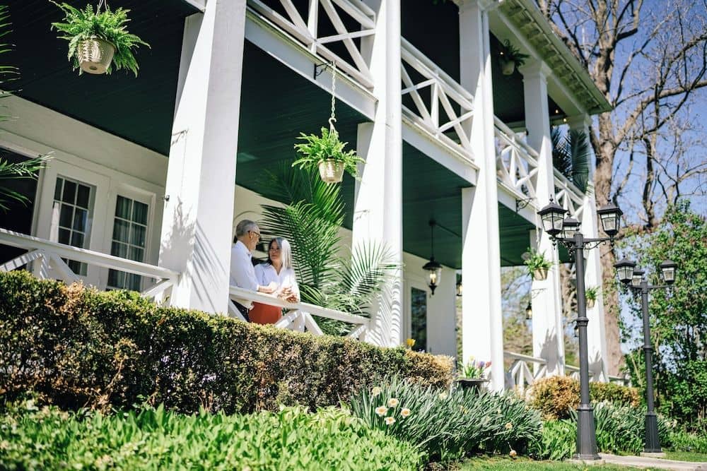 Charles Inn