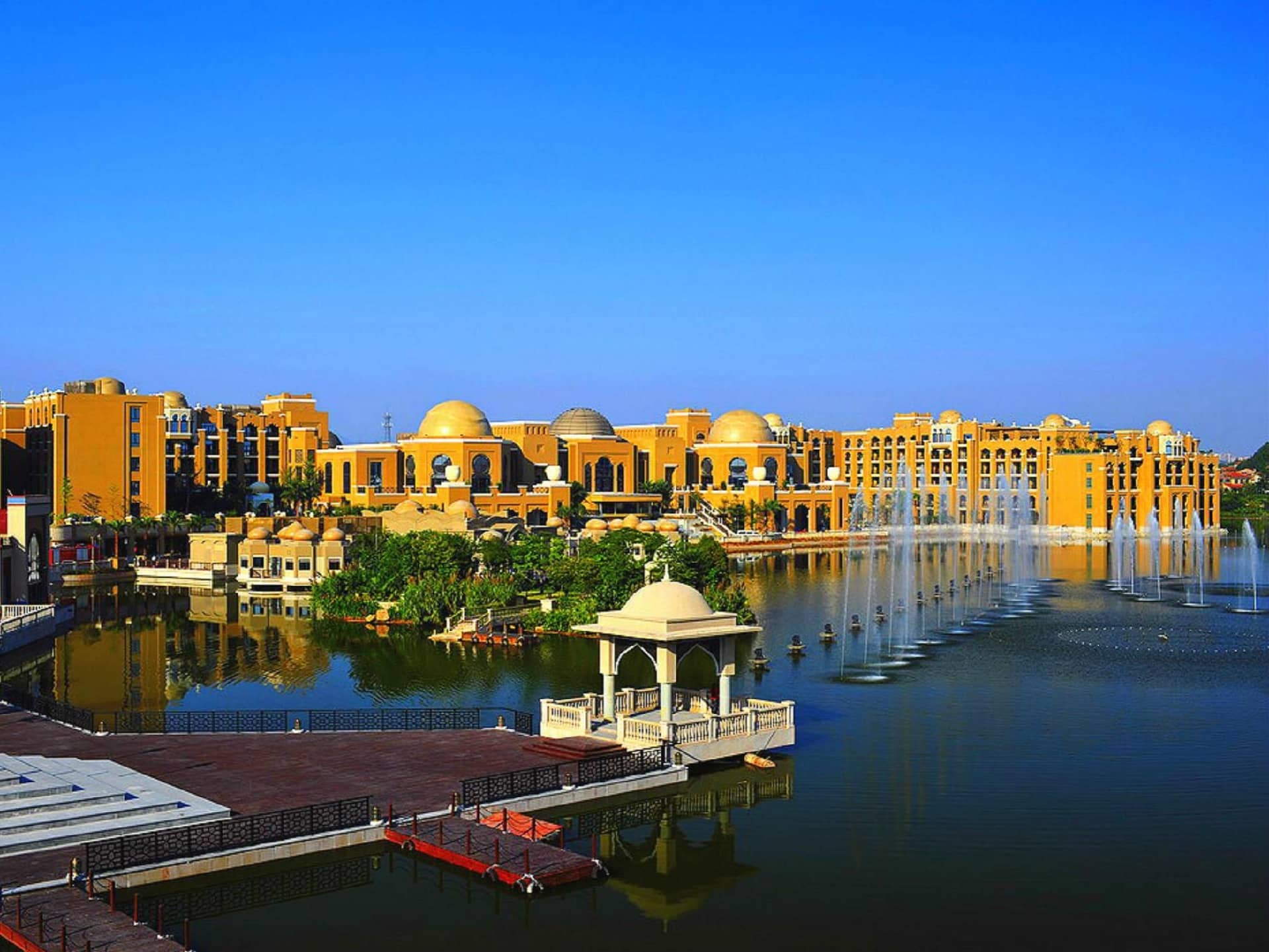 Sheraton Qingyuan Lion Lake Resort