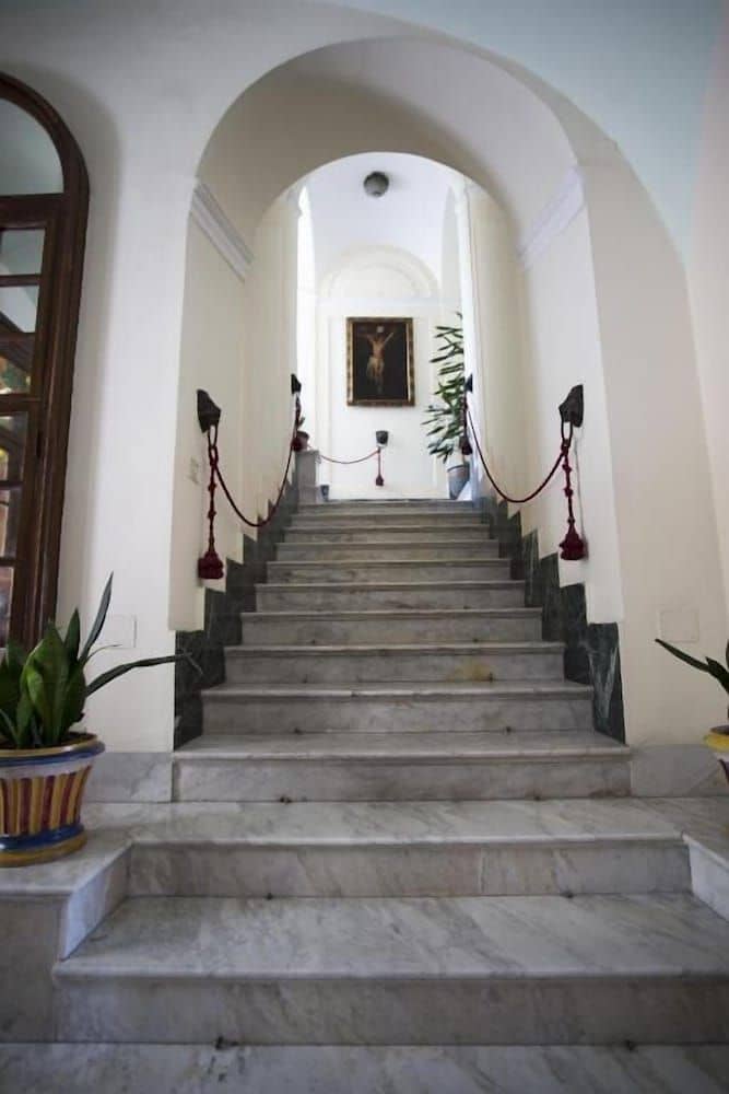 Domus San Vincenzo - Hostel Domus San Vincenzo - Hostel