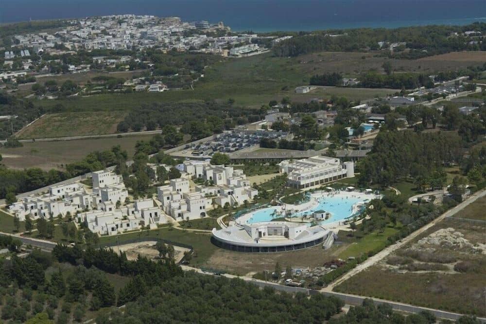 VILLAGGIO CLUB LA BRUNESE VILLAGGIO CLUB LA BRUNESE