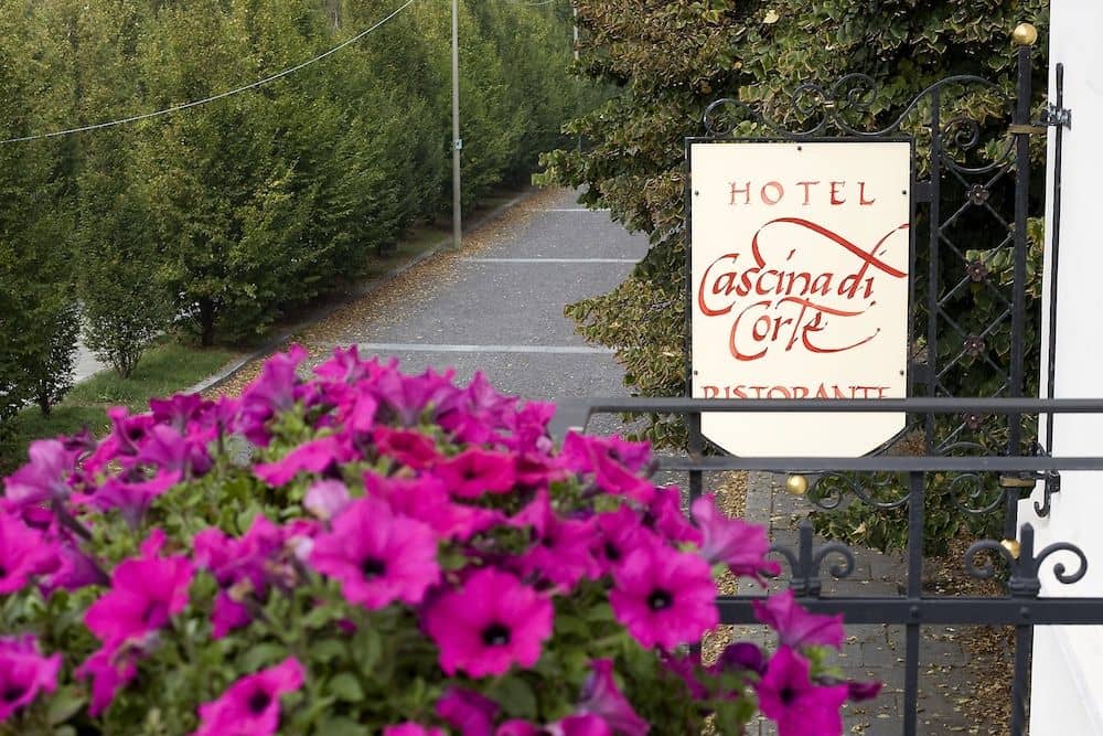 HOTEL CASCINA DI CORTE HOTEL CASCINA DI CORTE