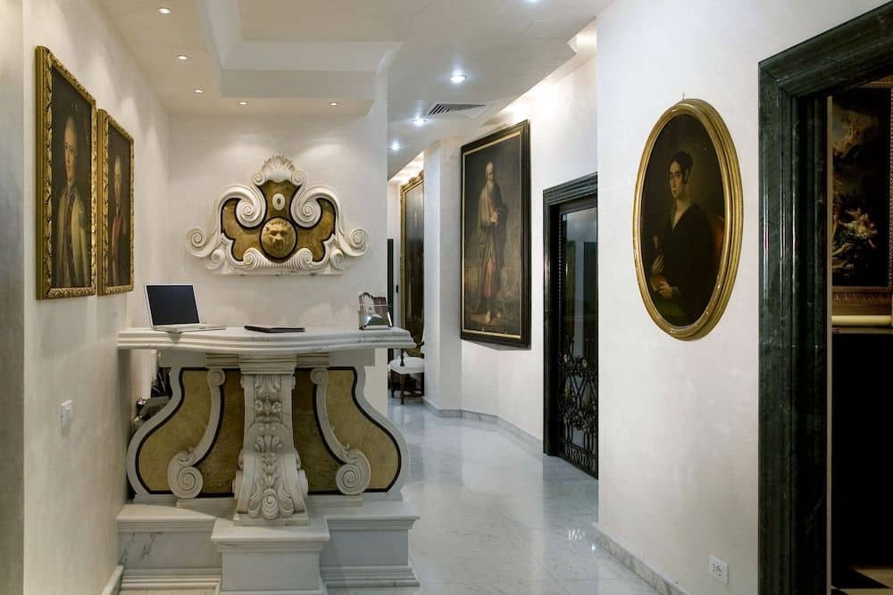 Arcom Palace