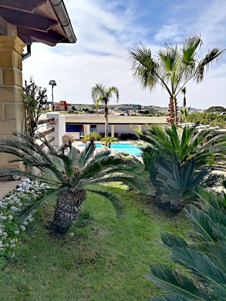 Villa Carlo Resort