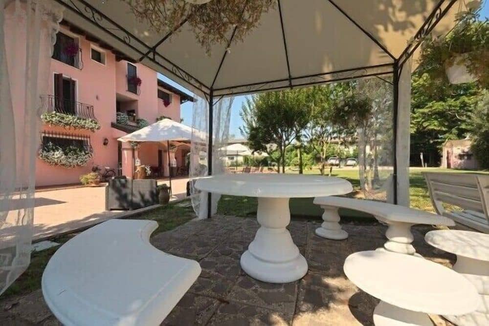 Villa ai Tigli