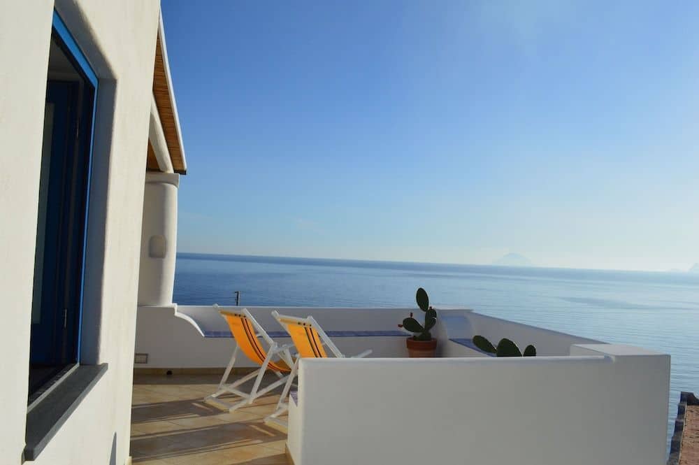 'A Alera Room and Breakfast 'A Alera Room and Breakfast