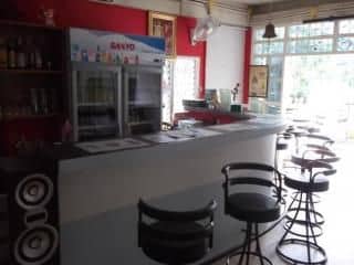 Laila Food and Drink Guesthouse