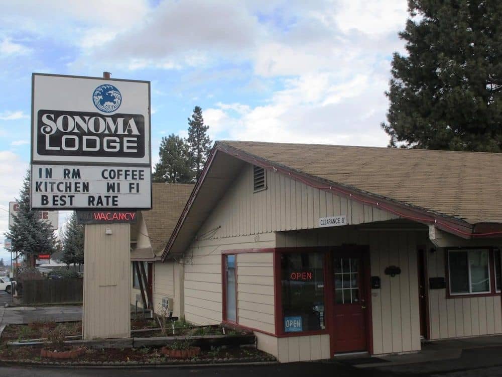SONOMA LODGE
