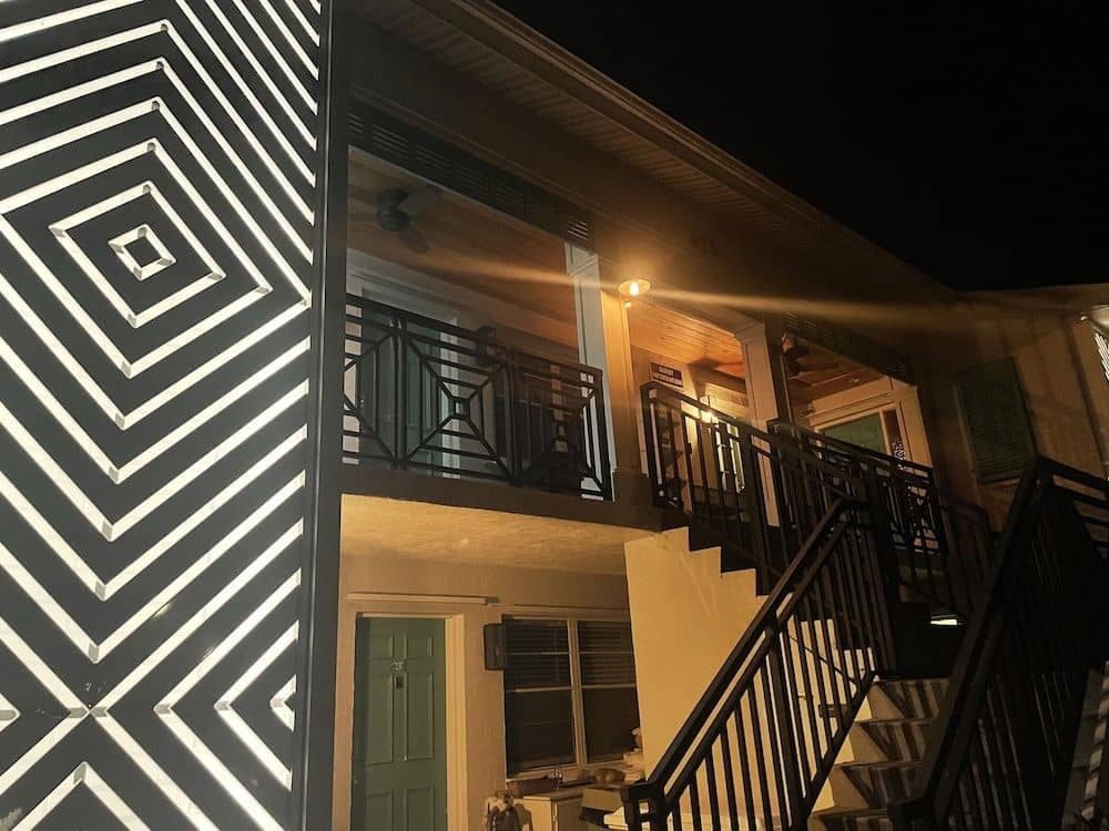 Lido Islander Inn and Suites