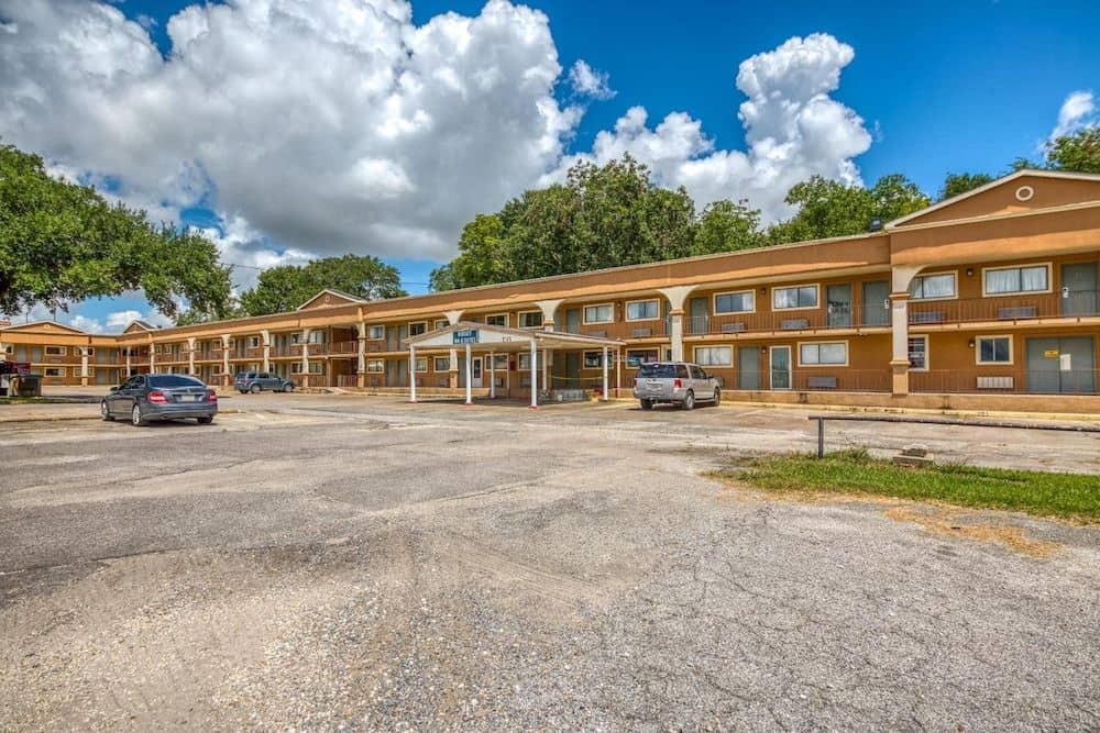 Budget Inn and Suites Crowley