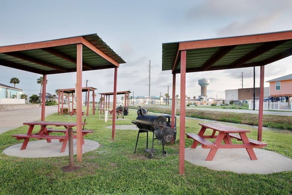 Plantation Suites and Conference Center