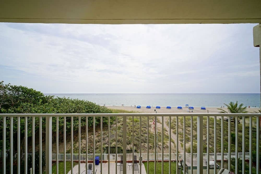 La Costa Beach Club La Costa Beach Club