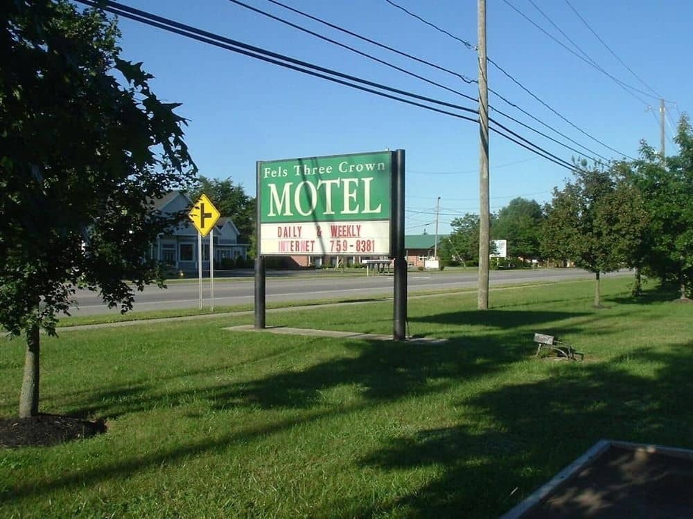Fels Three Crown Motel Fels Three Crown Motel