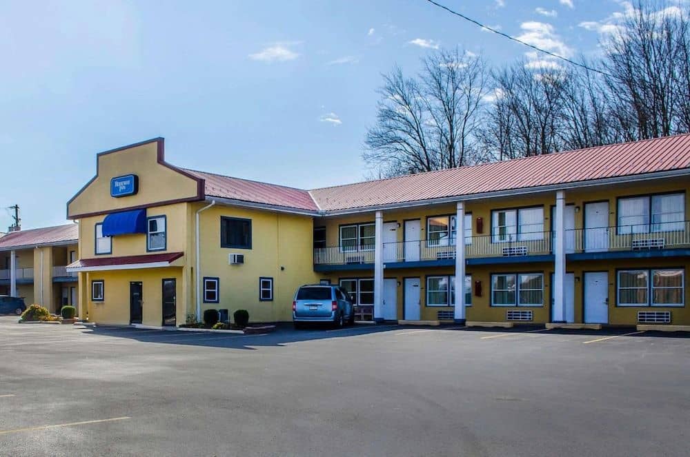Rodeway Inn Lewisburg Rodeway Inn Lewisburg