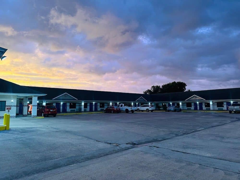 The Executive Inn & Suites The Executive Inn & Suites