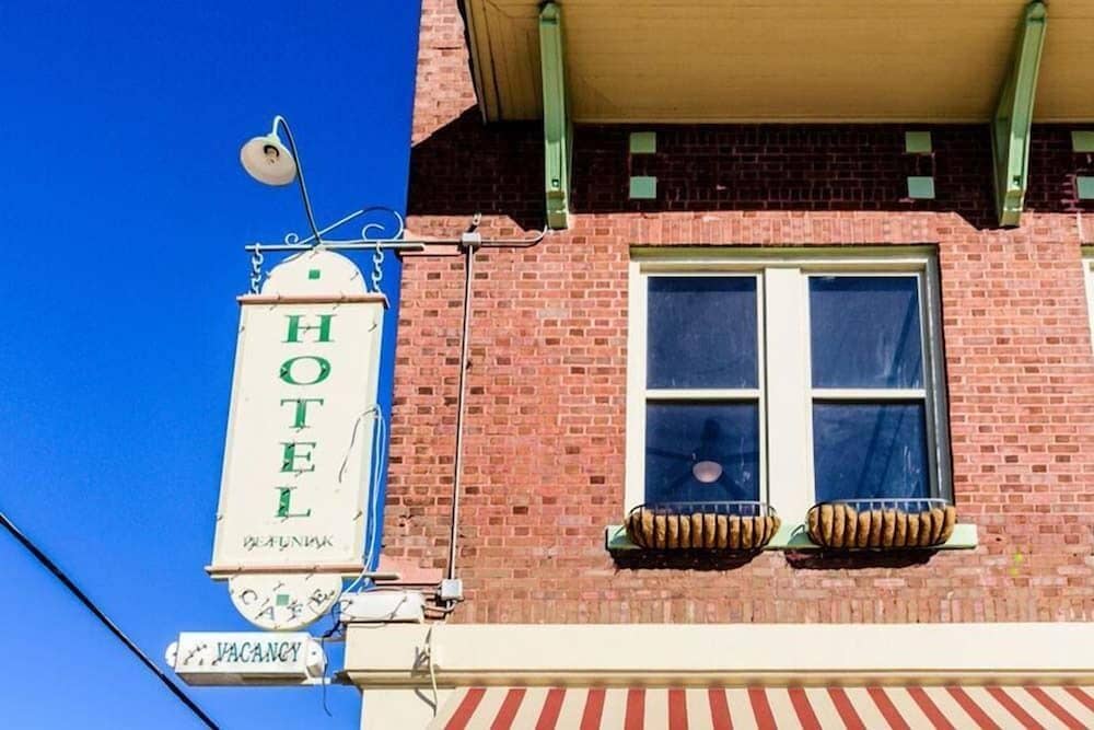 Hotel Defuniak