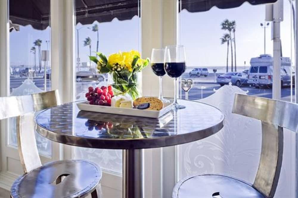 Newport Beach Hotel, A Four Sisters Inn Newport Beach Hotel, A Four Sisters Inn