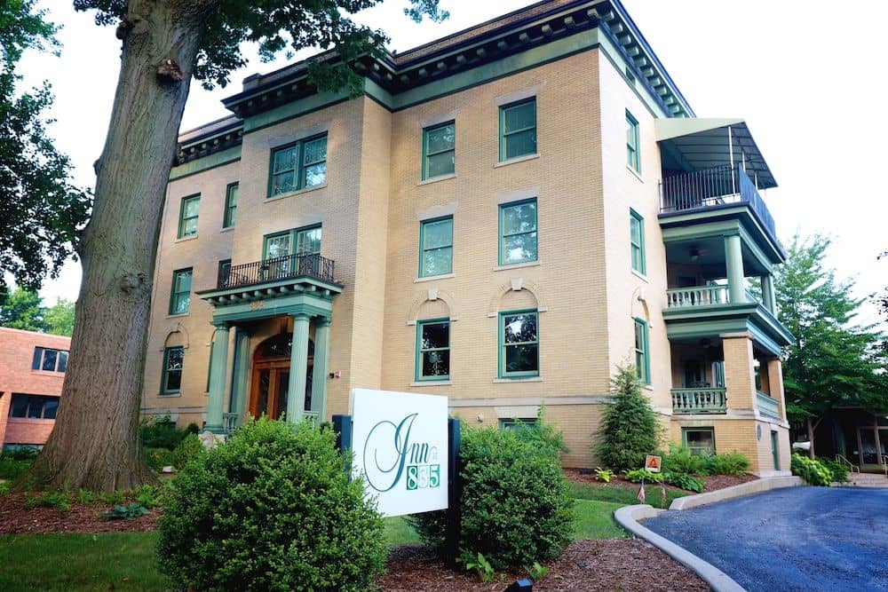 INN at 835