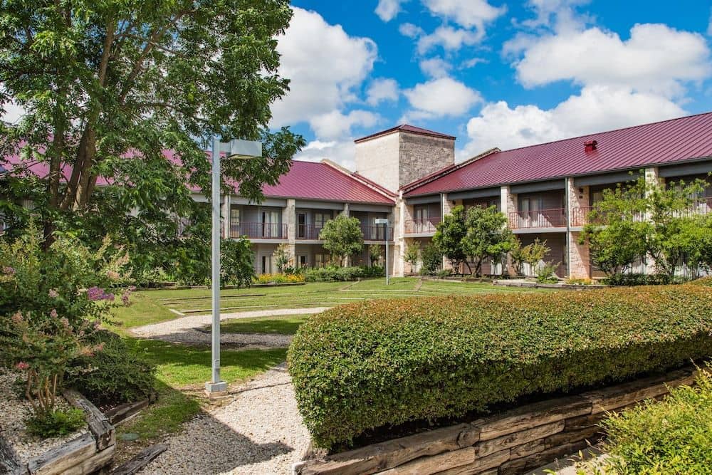 Y O Ranch Resort Hotel