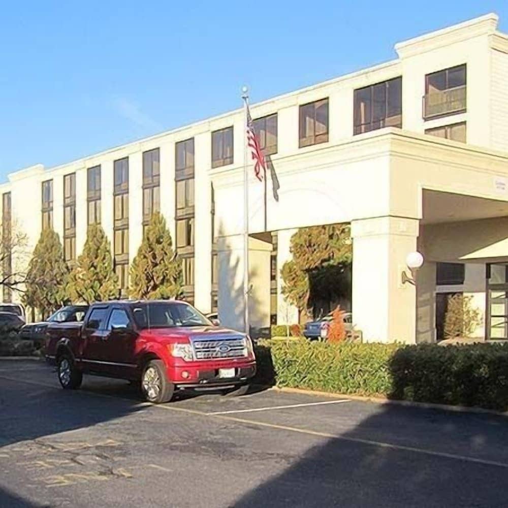 Hotel I-64 Richmond Hotel I-64 Richmond