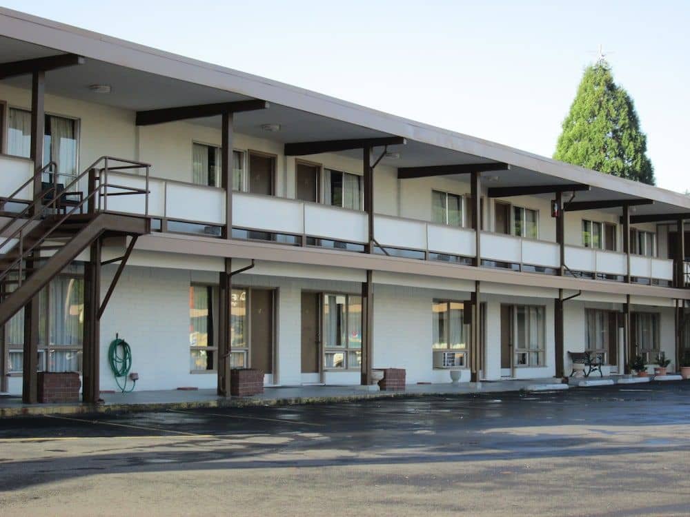 Town House Motel Inc