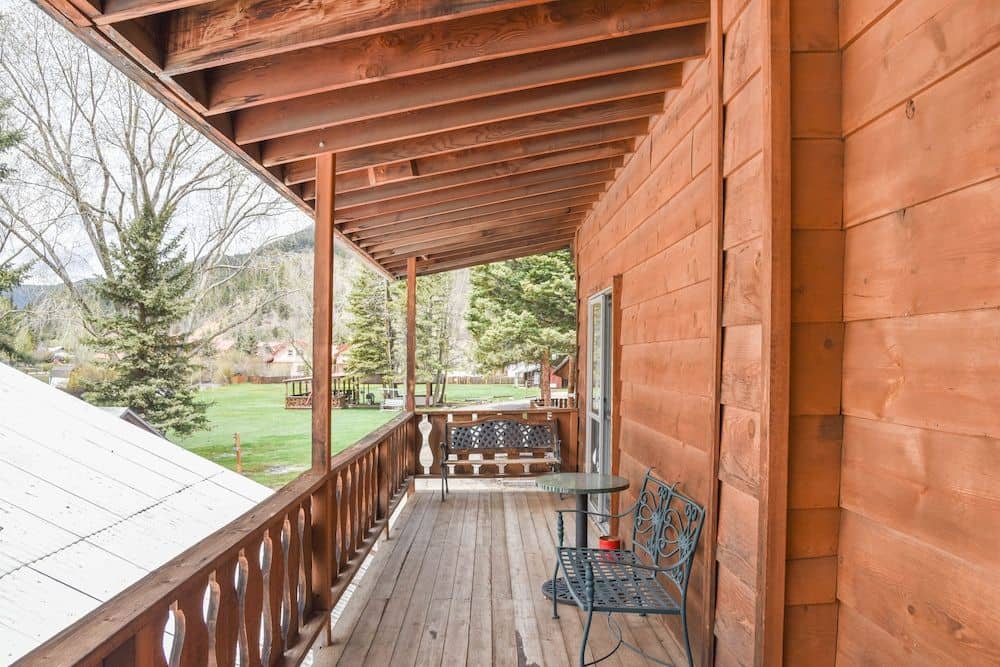 Alpine Lodge