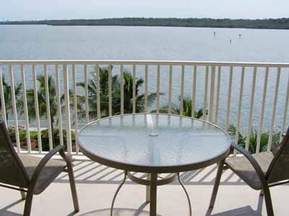 Boca Ciega Resort