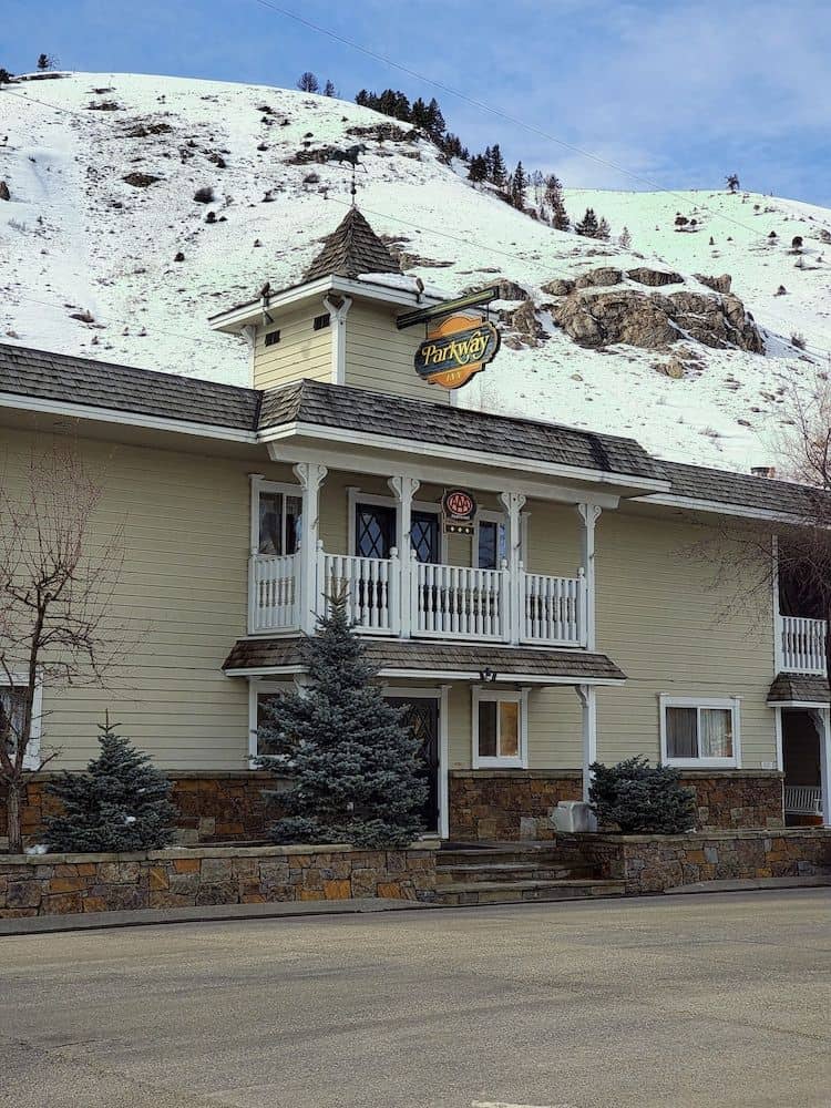 Parkway Inn