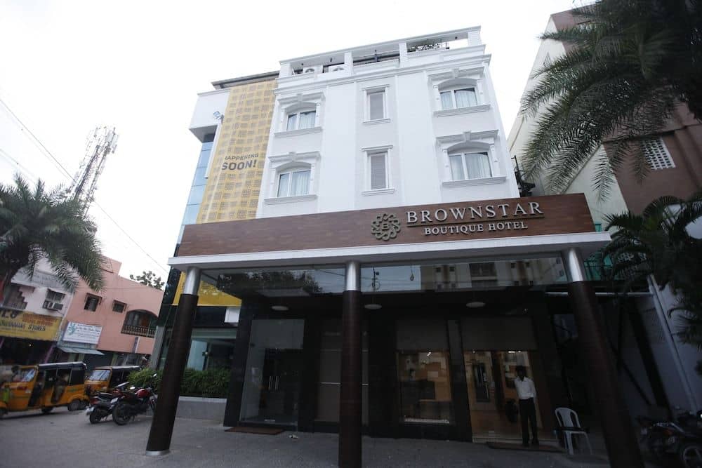Hotel Brownstar