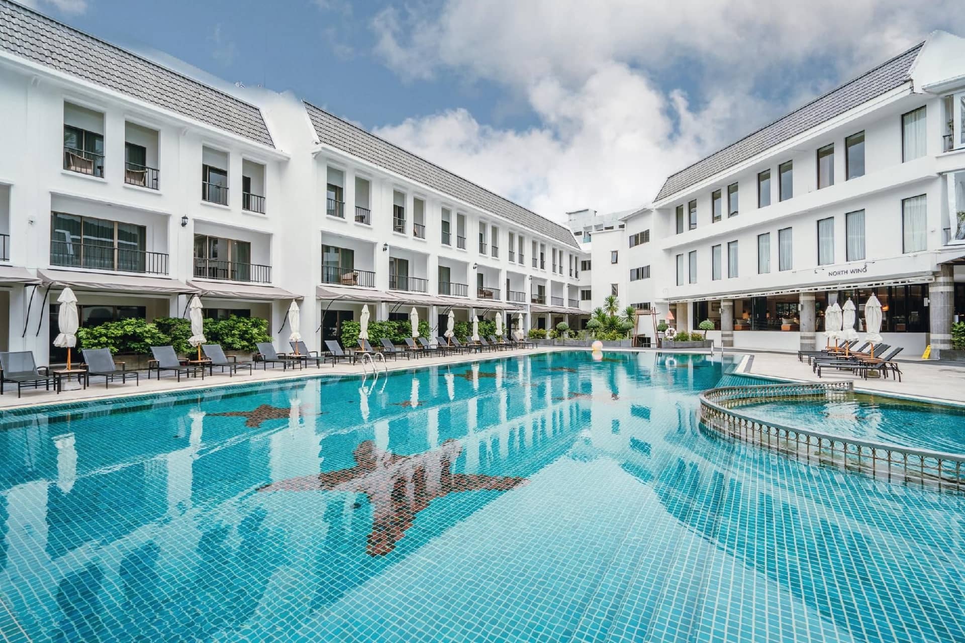 Sawaddi Patong Resort & Spa by Tolani