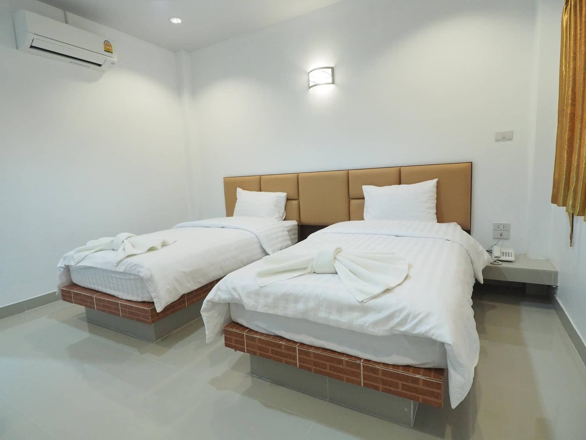 The Phant Hotel