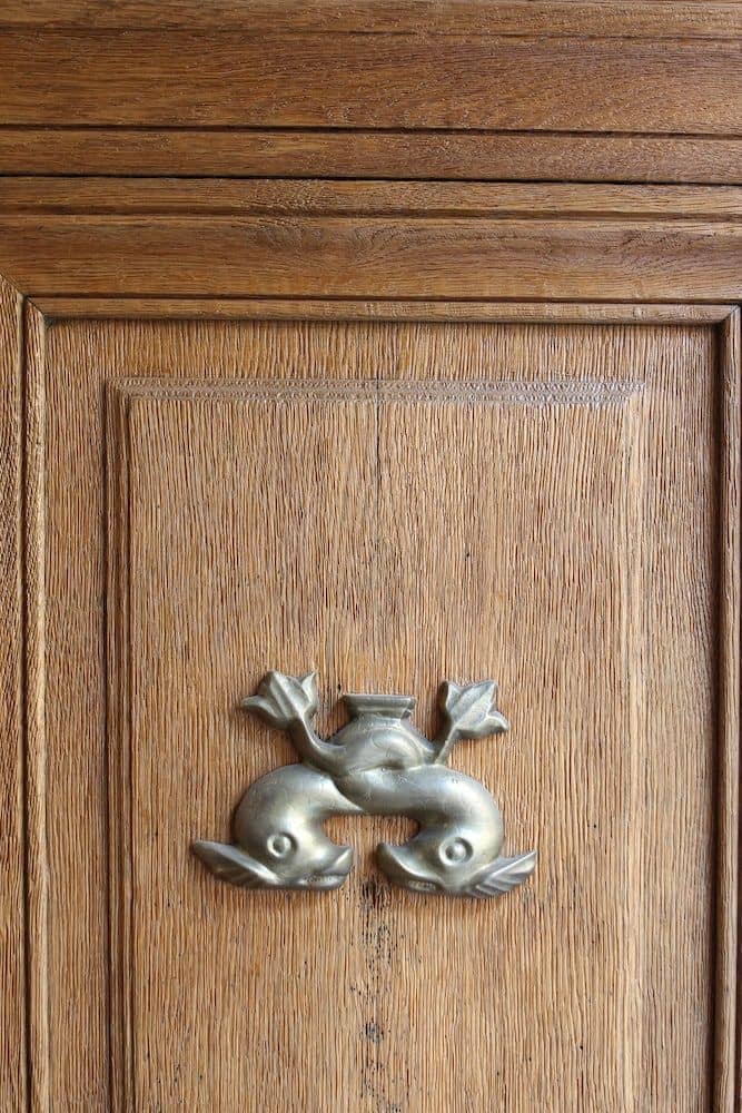 Les Quatre Dauphins