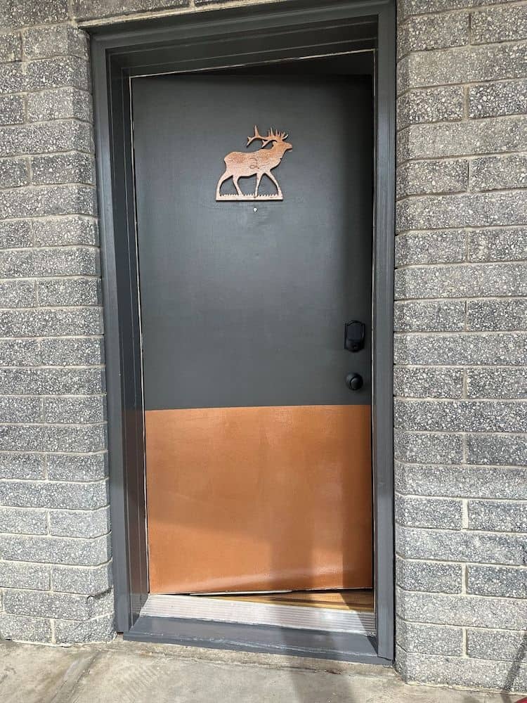 Budget Host Elk Antler Inn
