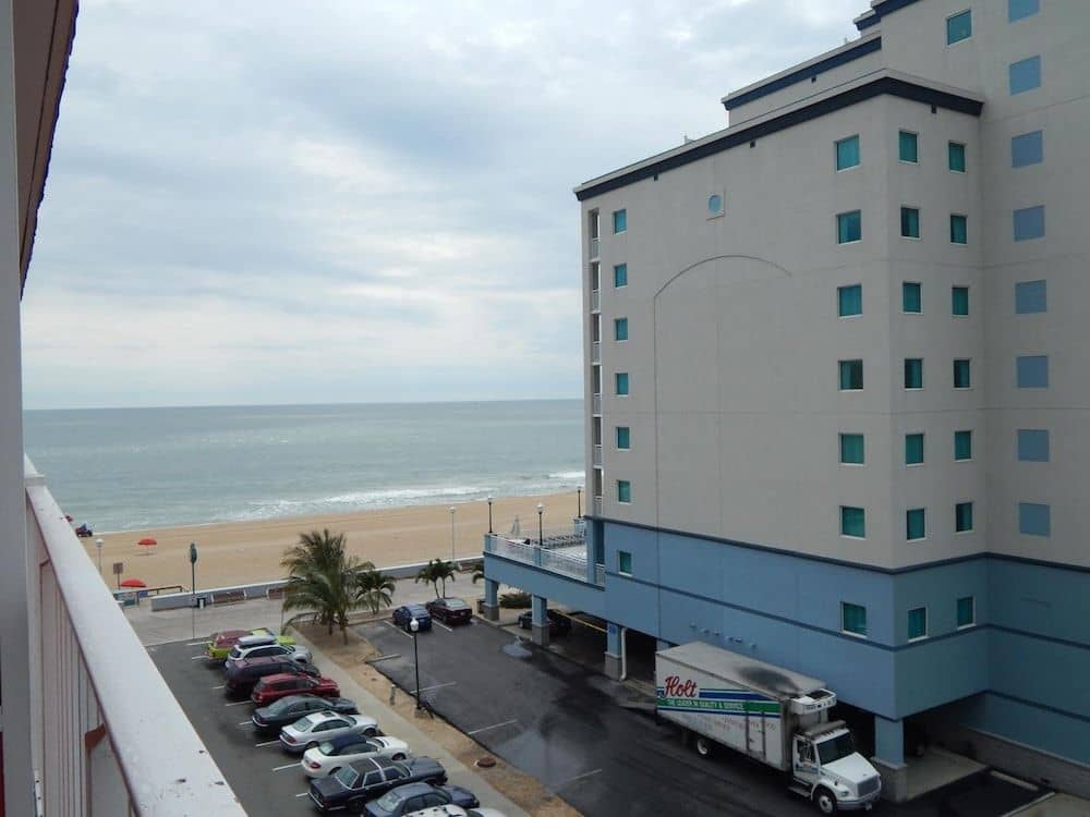 Spinnaker Motel
