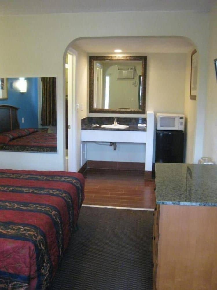 Sunshine Motel Sunshine Motel