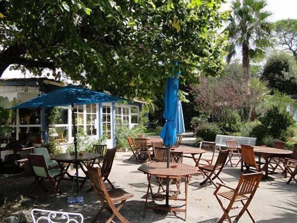 Hotel Les Liserons de Mougins Hotel Les Liserons de Mougins