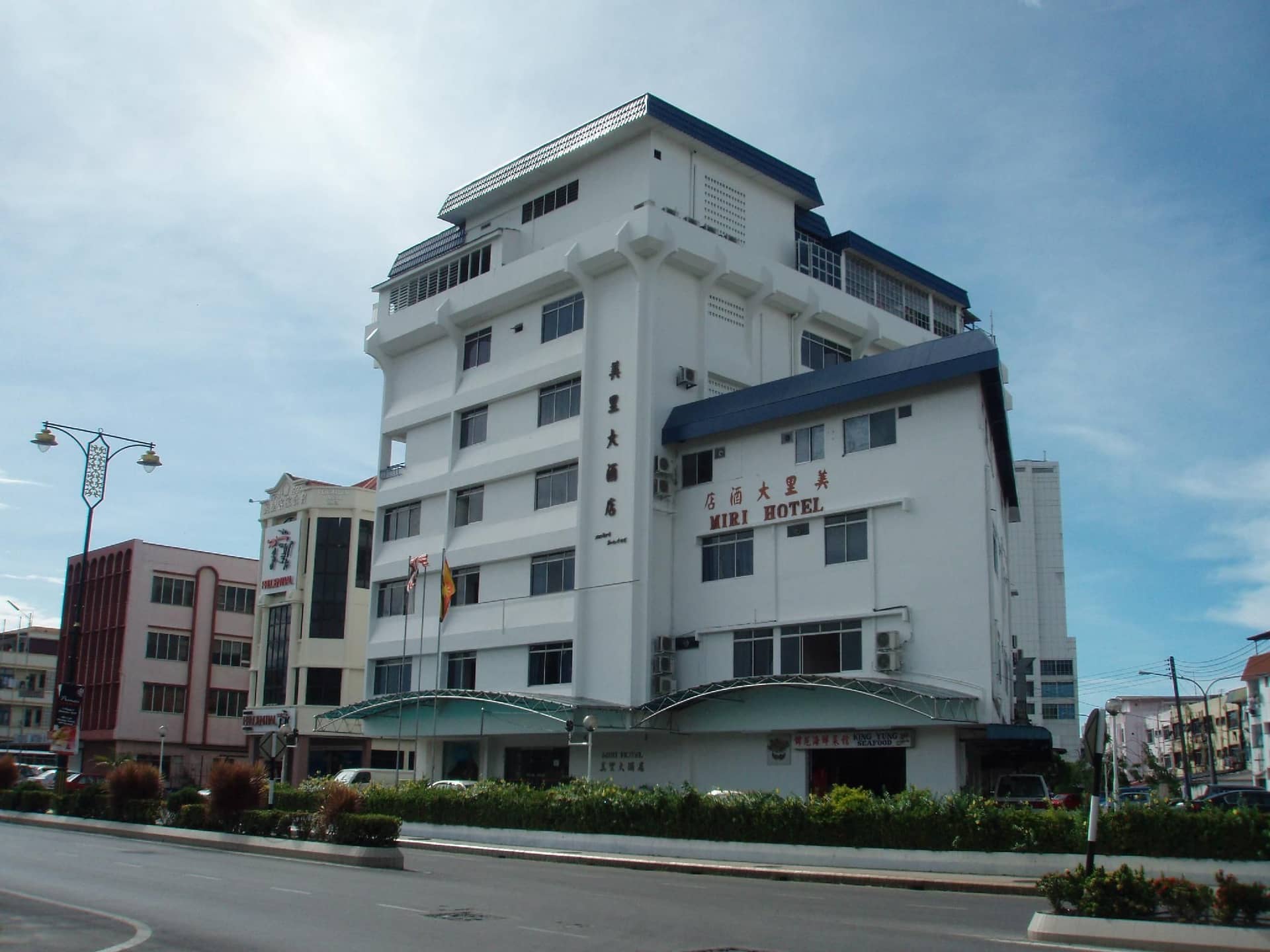 โรงแรมมิริ