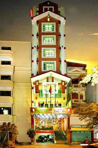 Van Mieu Hotel