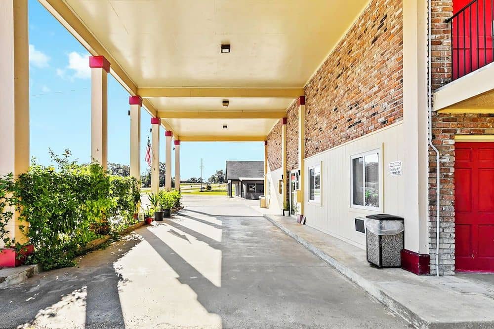 Jeffersonian Motor Inn