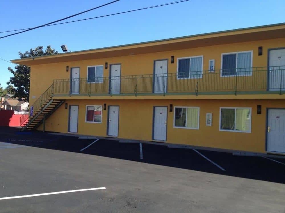 El Rancho Motel