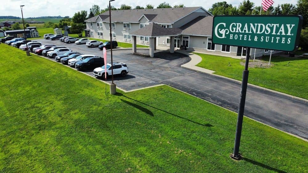 Waseca Crossings by GrandStay
